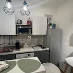 La Via Di Mezzo 2 Appartamento *