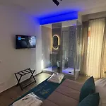 Appartamento La Via Di Mezzo 2 Catania